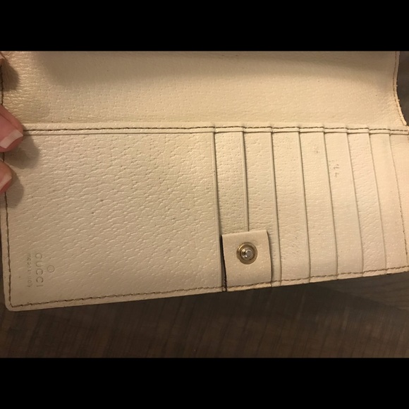 Authentic Gucci Bifold Wallet - Picture 12 of 16